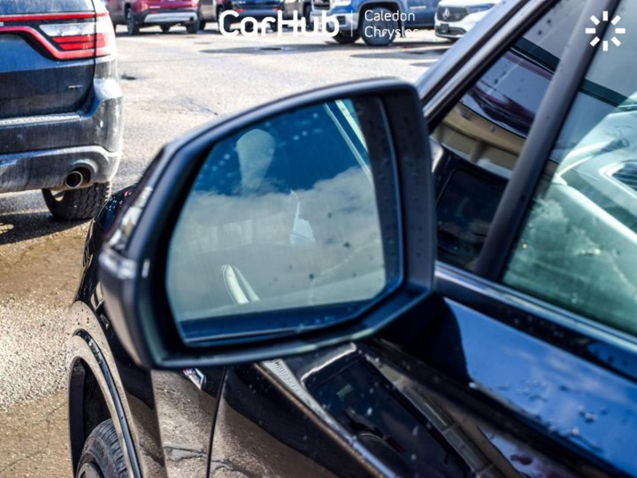 2023 Audi Q7 Komfort Quattro 7 Passenger Pano Sunroof Navi Leather Heated Front Seats Photo