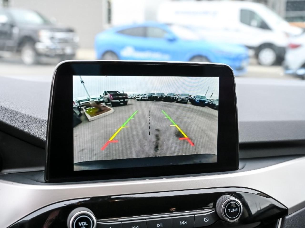 2020 Ford Escape SE Photo