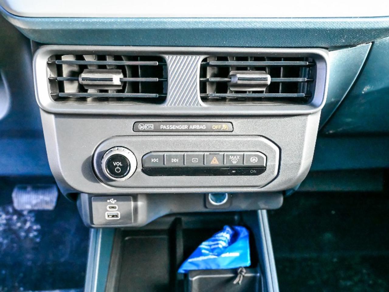 2026 Ford Maverick XL Photo