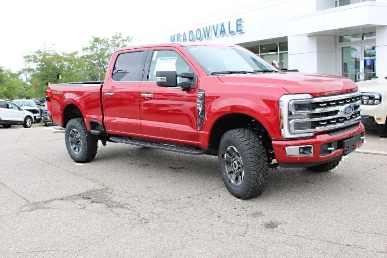 2024 Ford Super Duty F-350 Platinum Photo3