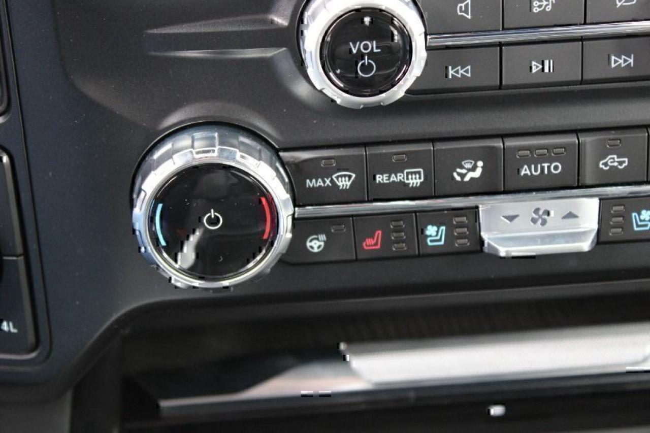 2024 Ford Super Duty F-350 Platinum Photo