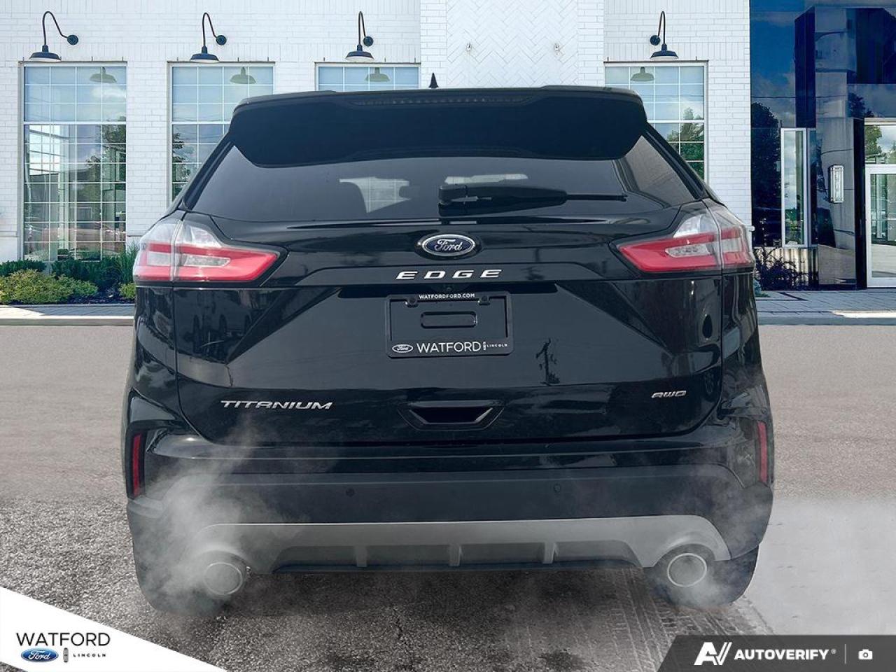 2022 Ford Edge Titanium AWD Photo