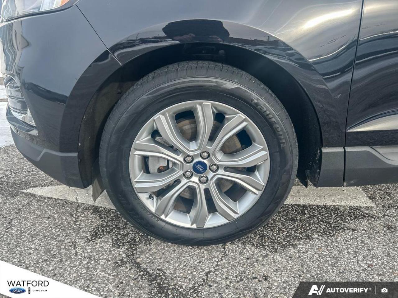 2022 Ford Edge Titanium AWD Photo