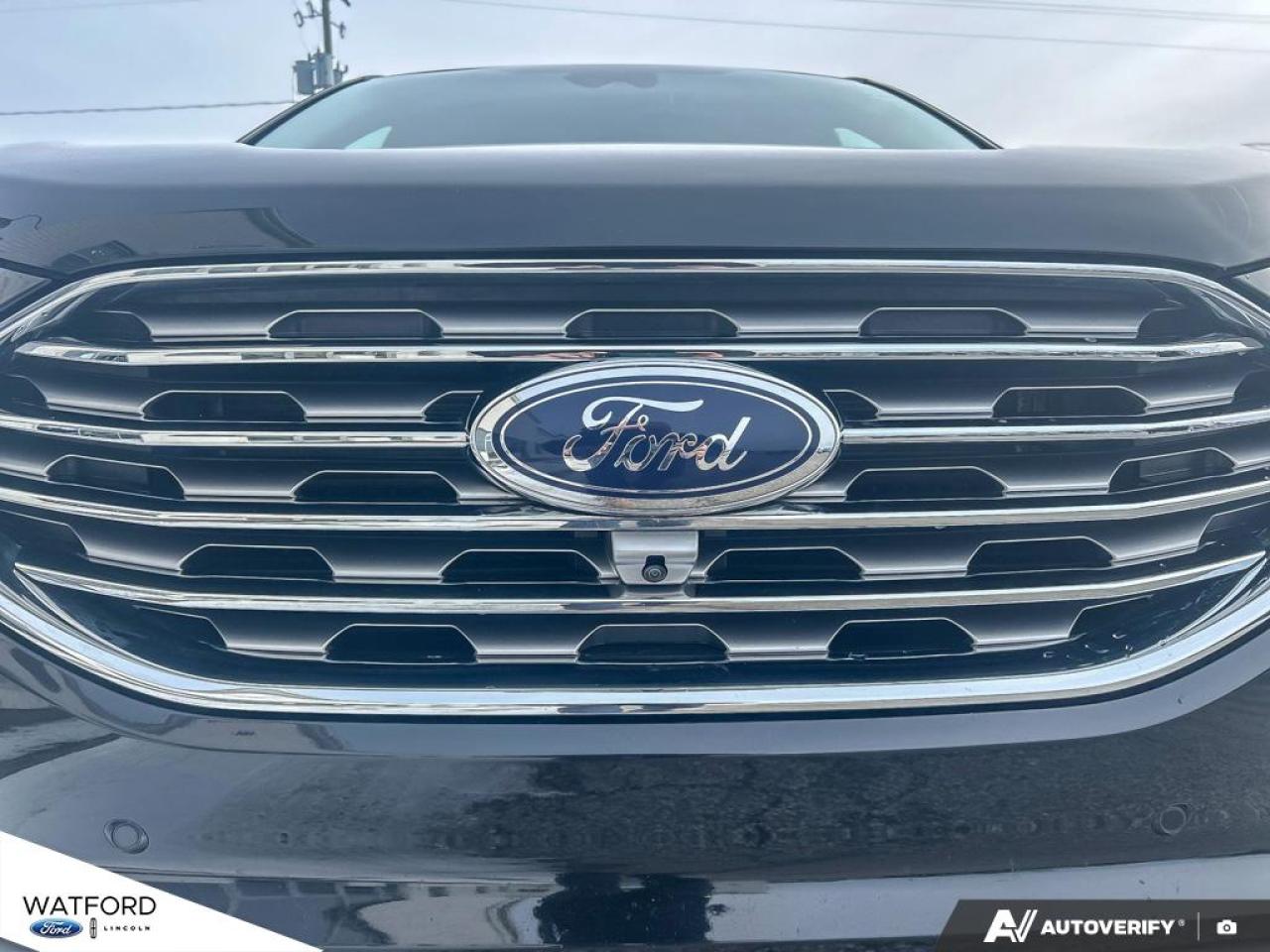 2022 Ford Edge Titanium AWD Photo