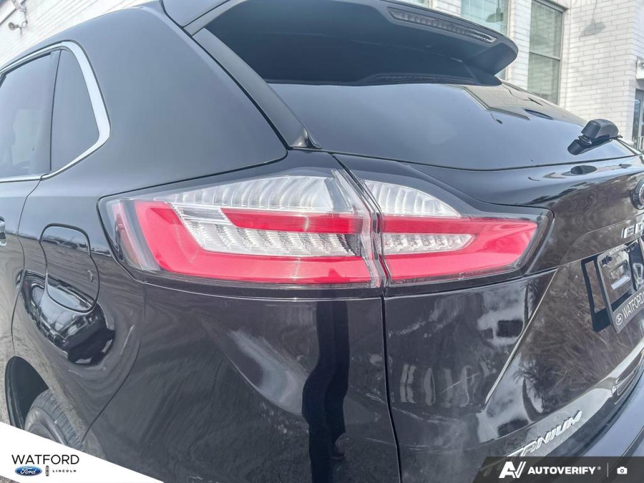 2022 Ford Edge Titanium AWD Photo