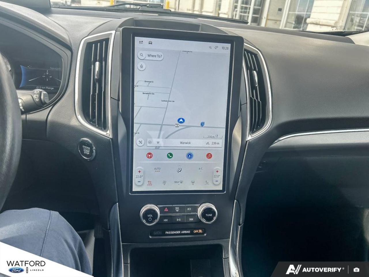 2022 Ford Edge Titanium AWD Photo