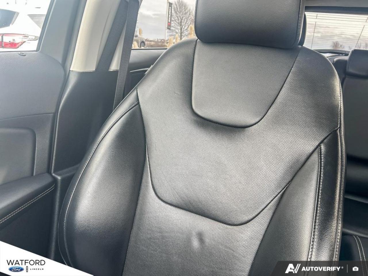 2022 Ford Edge Titanium AWD Photo