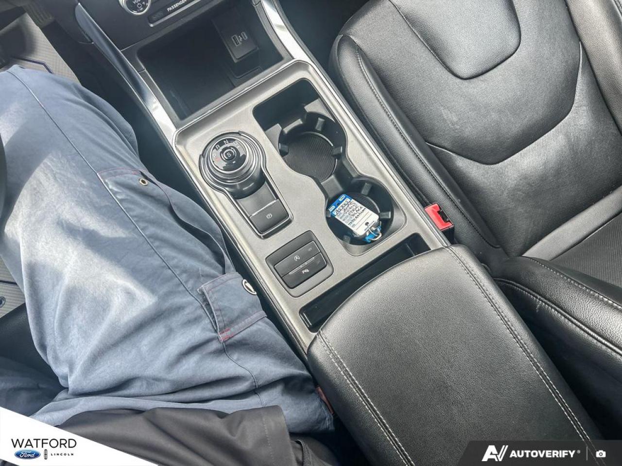 2022 Ford Edge Titanium AWD Photo