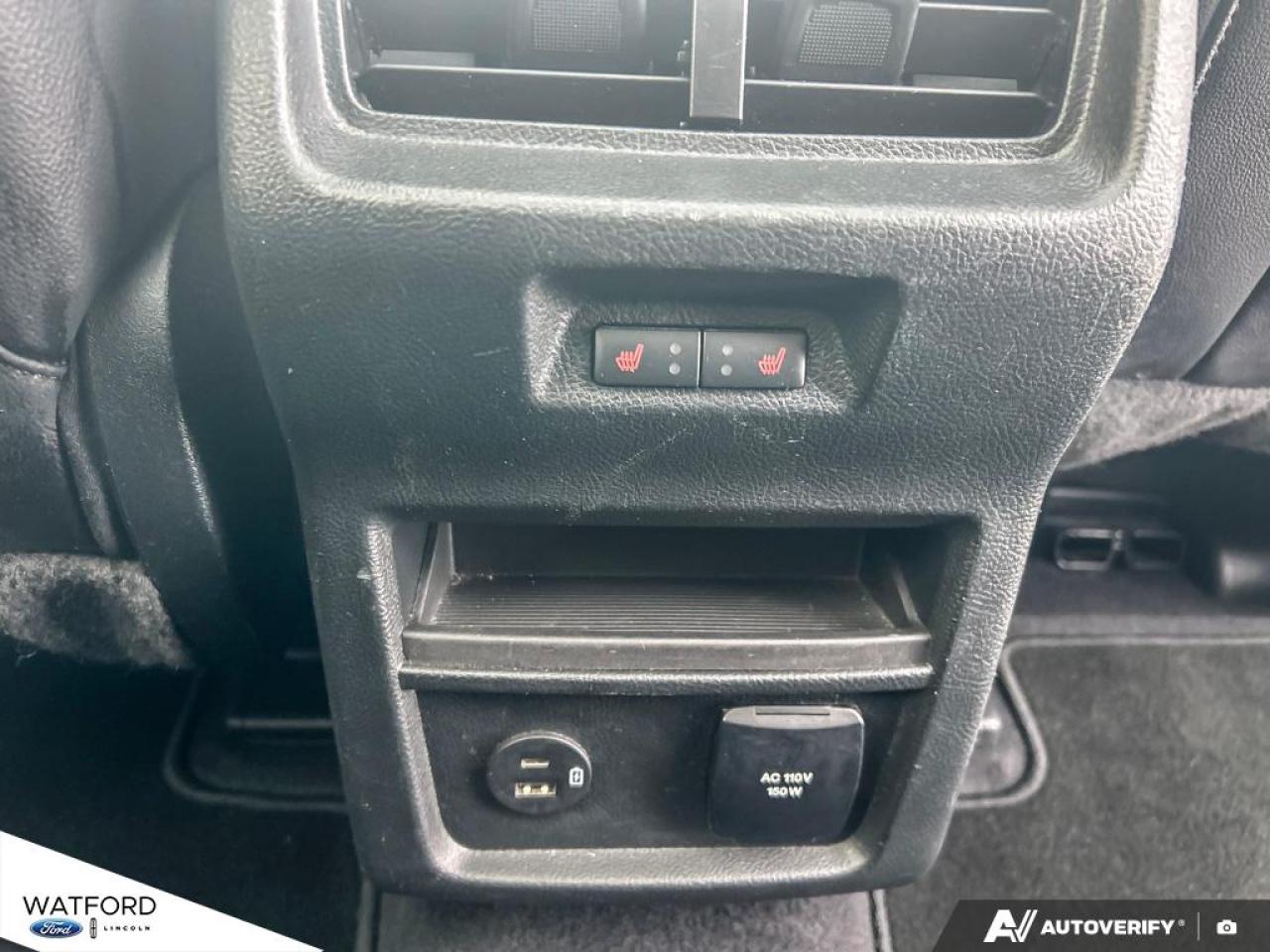 2022 Ford Edge Titanium AWD Photo