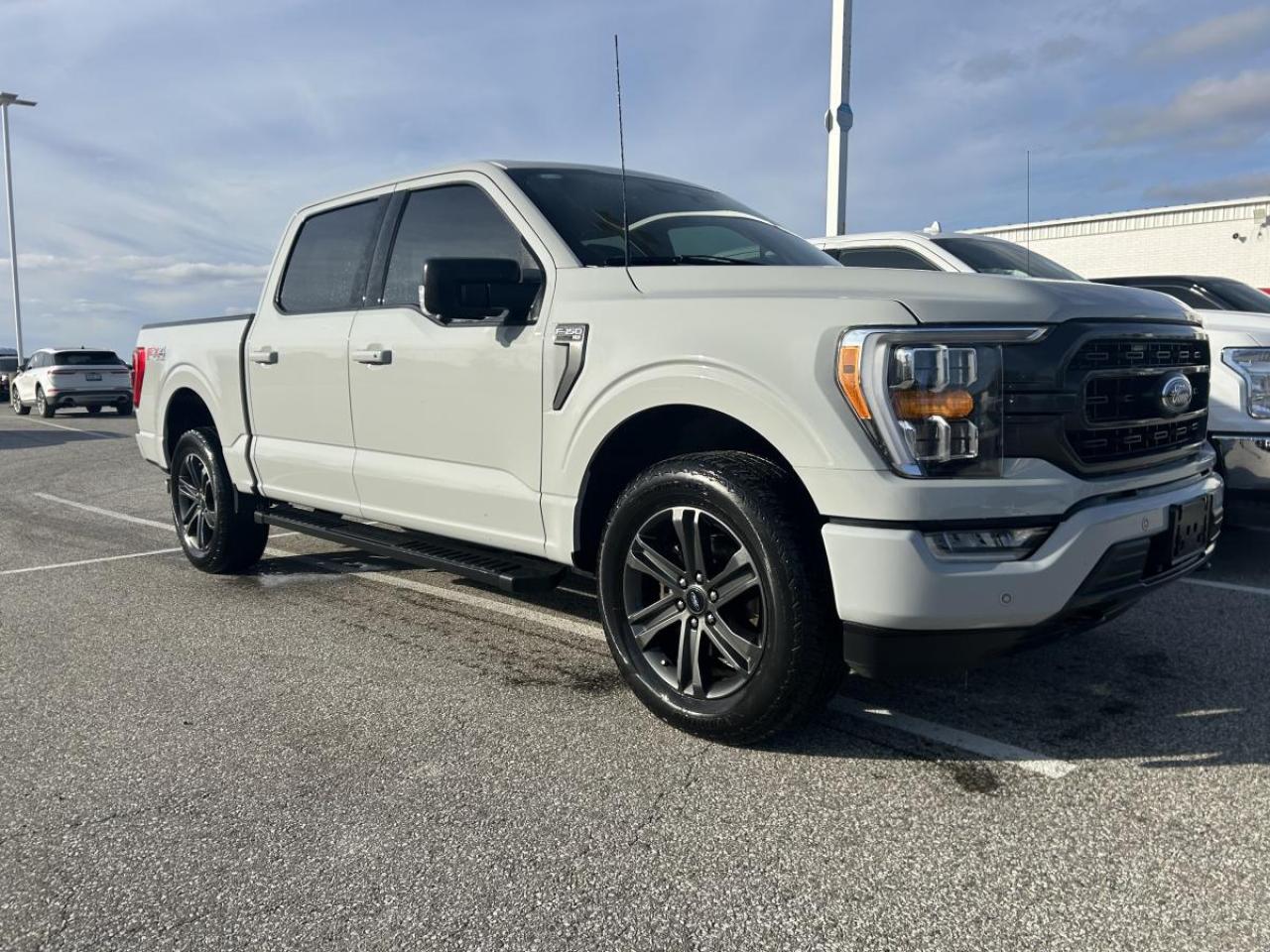 Used 2023 Ford F-150 XLT 4WD SuperCrew 5.5' Box for sale in Watford, ON