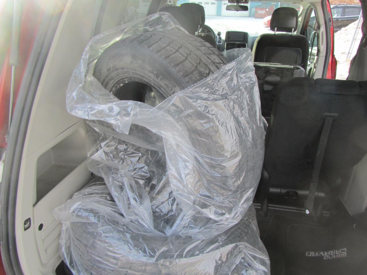 2014 Dodge Grand Caravan 4dr Wgn SXT Photo