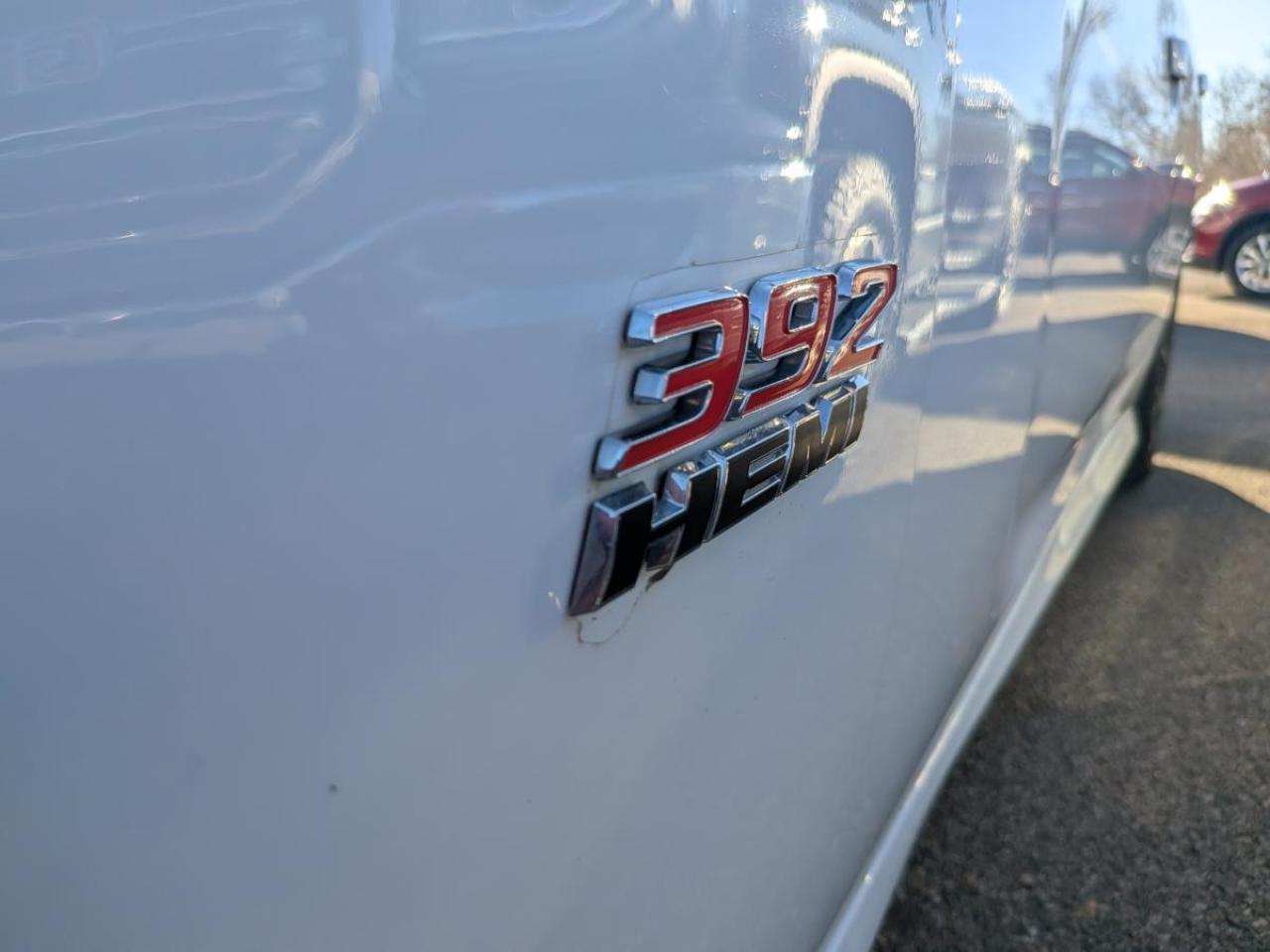 2017 Dodge Charger 4dr Sdn R/T 392 RWD Photo3