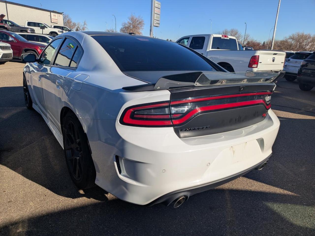 2017 Dodge Charger 4dr Sdn R/T 392 RWD Photo4
