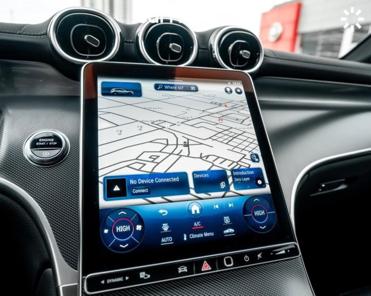 2024 Mercedes-Benz GLC 300 Panoroof Navigation 360 Camera Blind Spot Brake Assist Photo