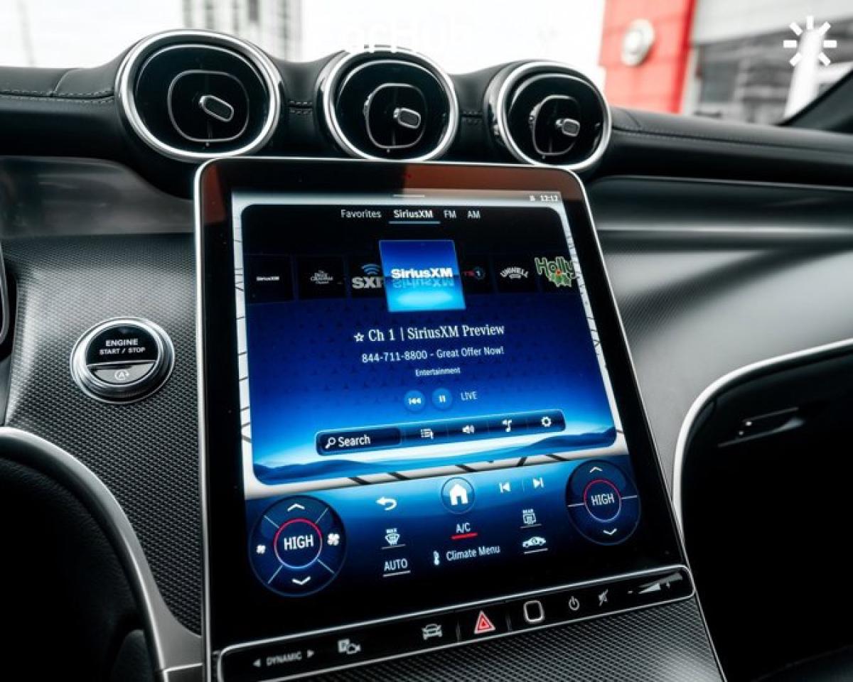 2024 Mercedes-Benz GLC 300 Panoroof Navigation 360 Camera Blind Spot Brake Assist Photo