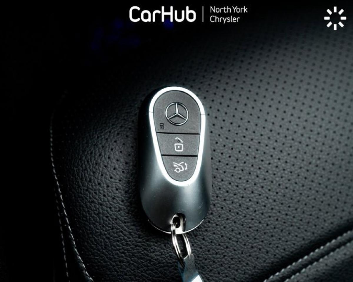 2024 Mercedes-Benz GLC 300 Panoroof Navigation 360 Camera Blind Spot Brake Assist Photo