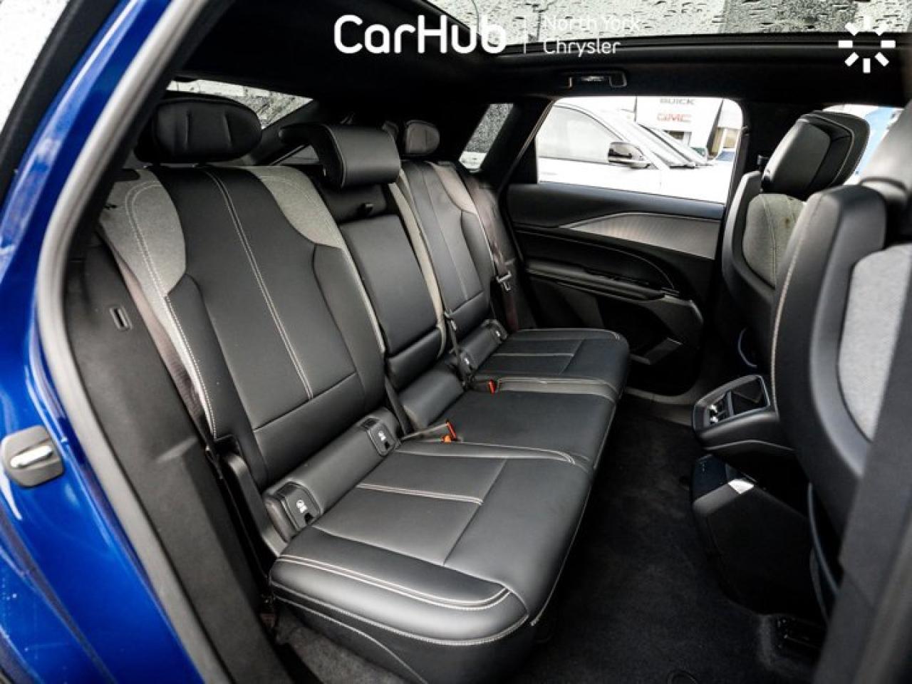 2024 Cadillac LYRIQ Tech Photo