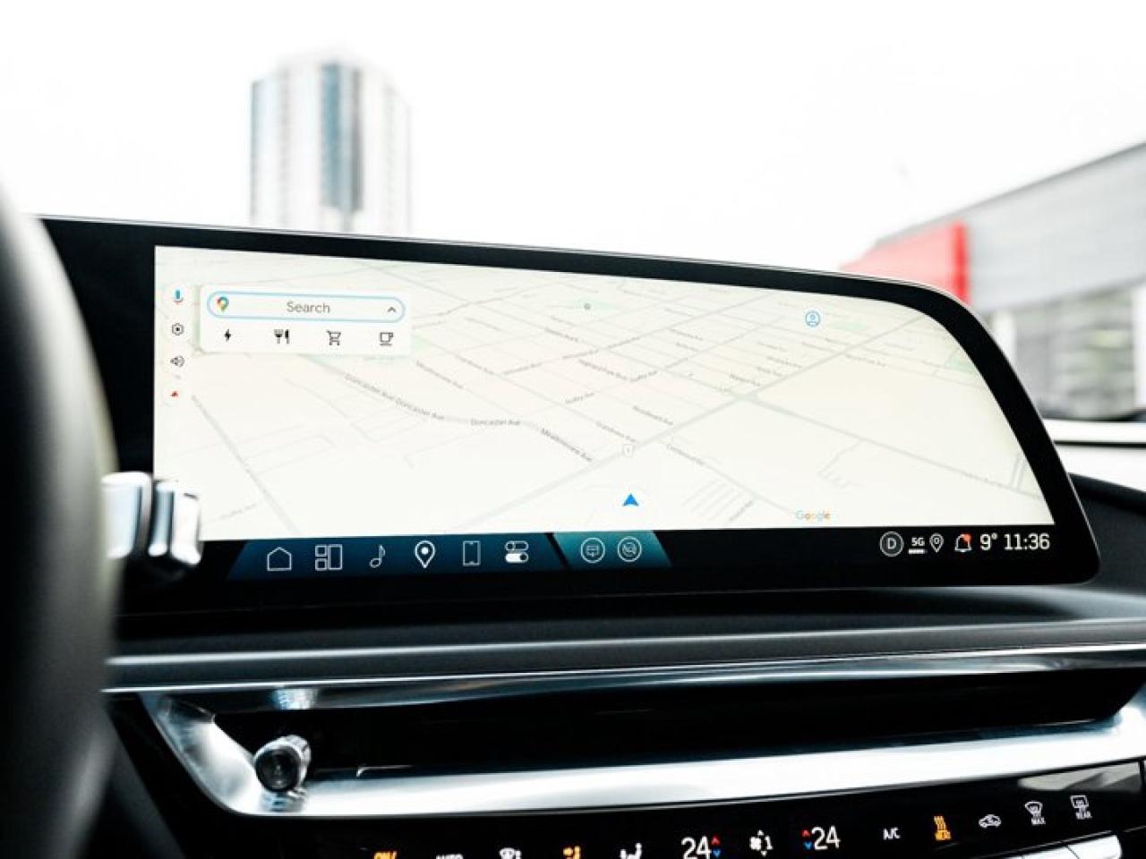 2024 Cadillac LYRIQ Tech Photo