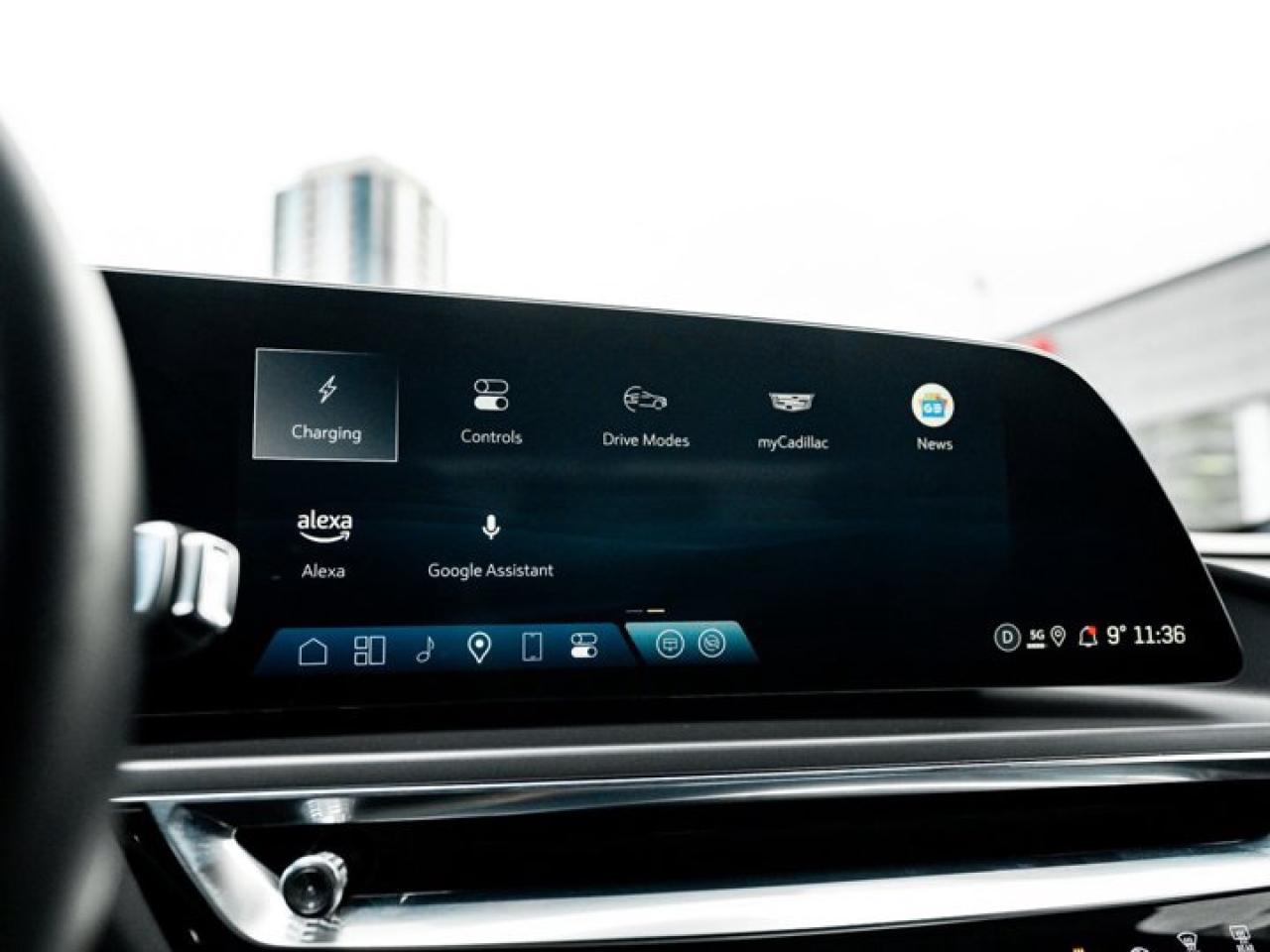 2024 Cadillac LYRIQ Tech Photo