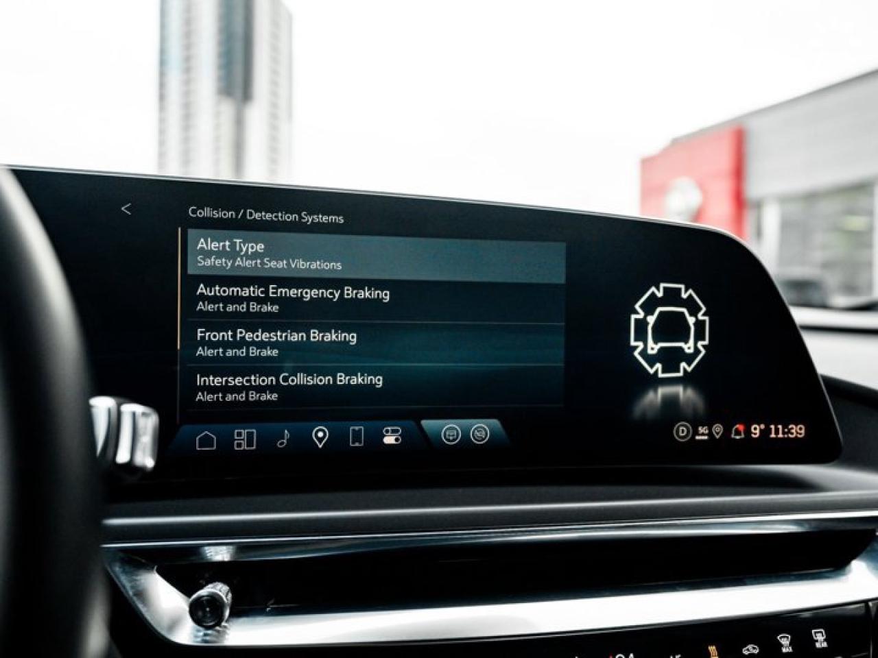 2024 Cadillac LYRIQ Tech Photo