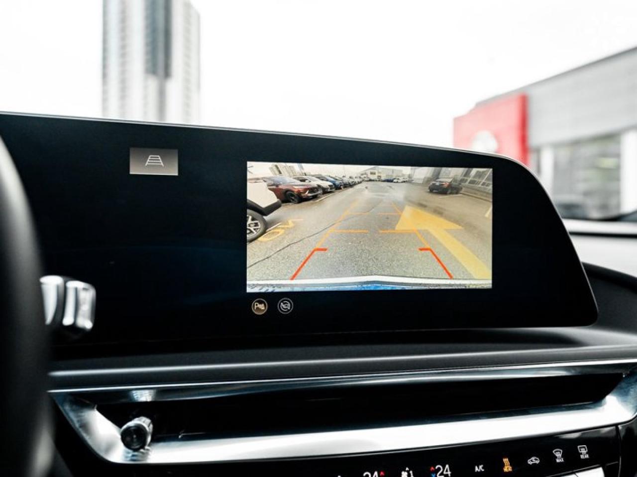 2024 Cadillac LYRIQ Tech Photo