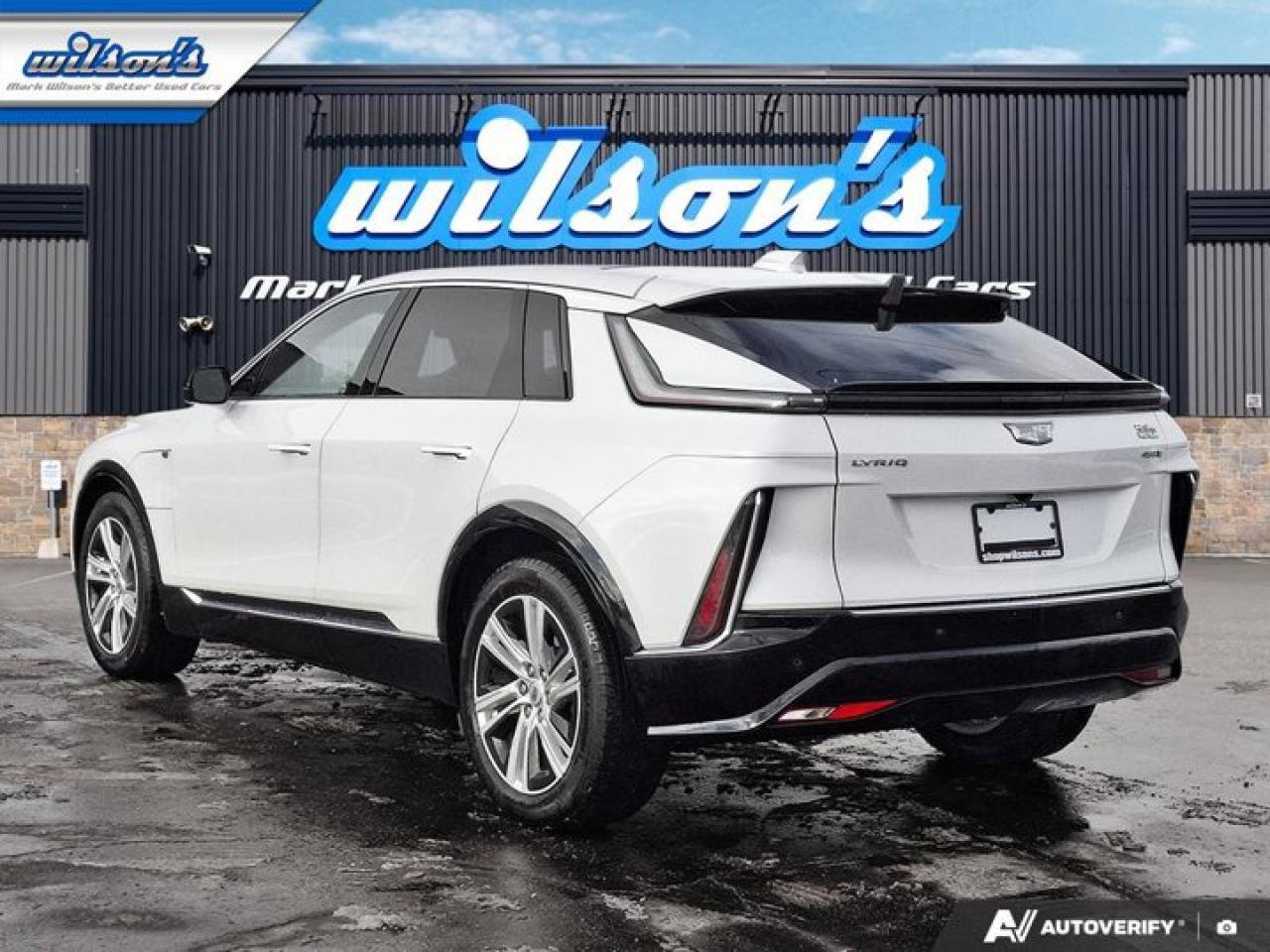 2024 Cadillac LYRIQ Tech Leather | Sunroof | Nav | Heated Seats | CarPlay + Android | Rear Camera | and More ! Photo