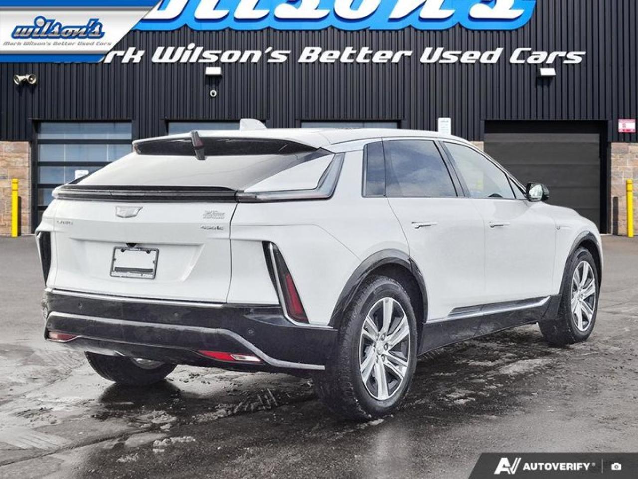 2024 Cadillac LYRIQ Tech Leather | Sunroof | Nav | Heated Seats | CarPlay + Android | Rear Camera | and More ! Photo4