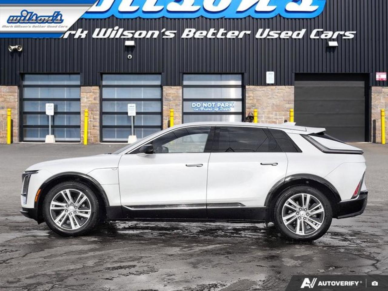 2024 Cadillac LYRIQ Tech Leather | Sunroof | Nav | Heated Seats | CarPlay + Android | Rear Camera | and More ! Photo