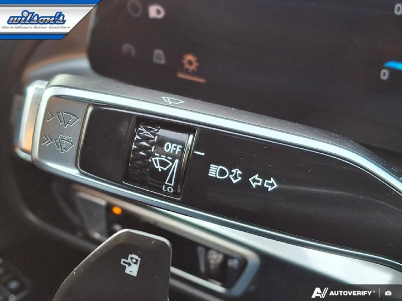 2024 Cadillac LYRIQ Tech Leather | Sunroof | Nav | Heated Seats | CarPlay + Android | Rear Camera | and More ! Photo