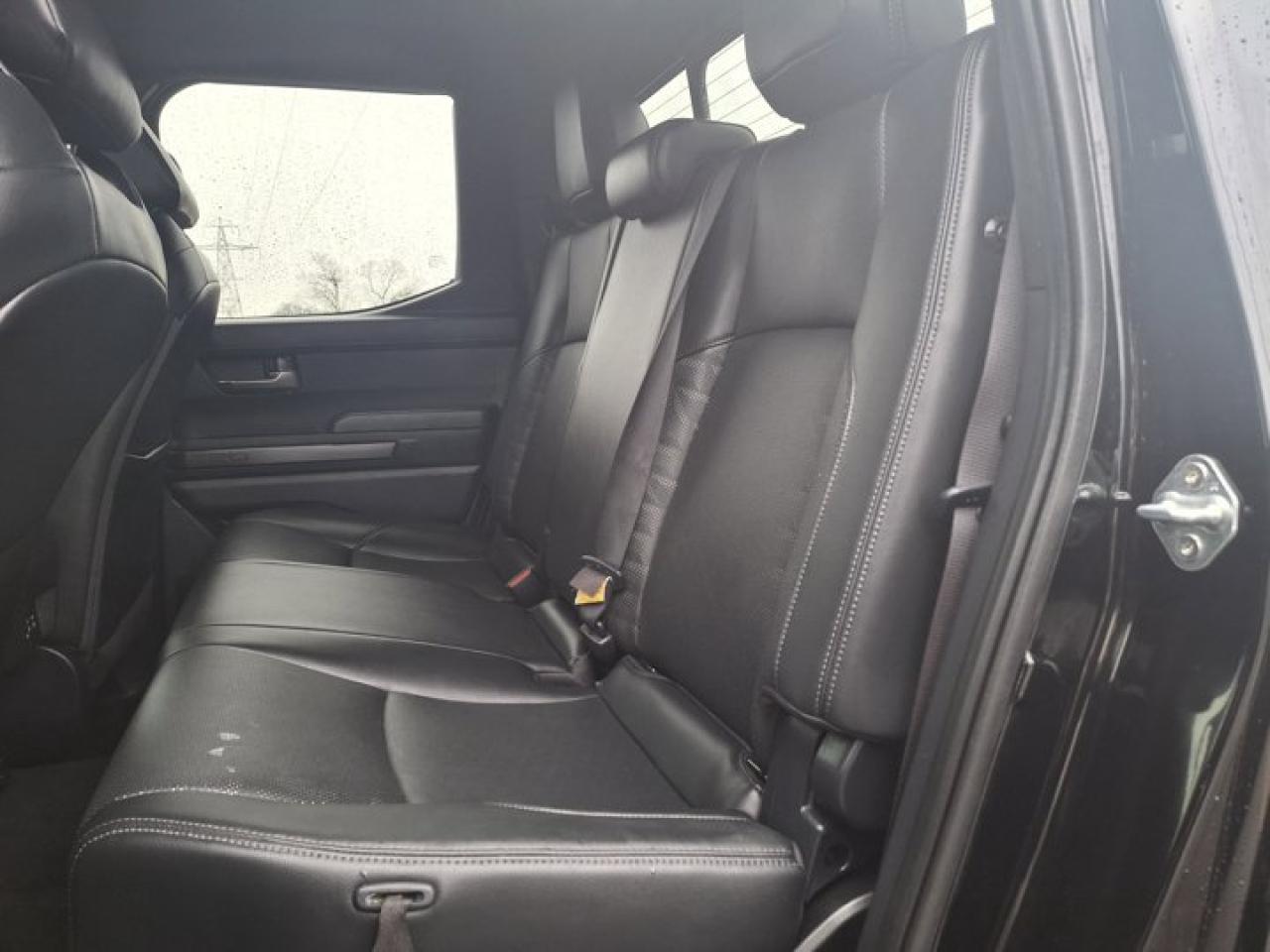 2024 Toyota Tacoma TRD Sport Premium | Leather | Sunroof | Heated + Ventilated Seats | Heated Steering | and More ! Photo