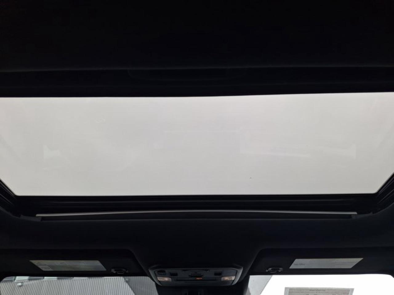 2024 Toyota Tacoma Hybrid TRD Off-Road Premium | Leather | Sunroof | JBL | Heated Wheel | Cooled + Heated Seats & More! Photo