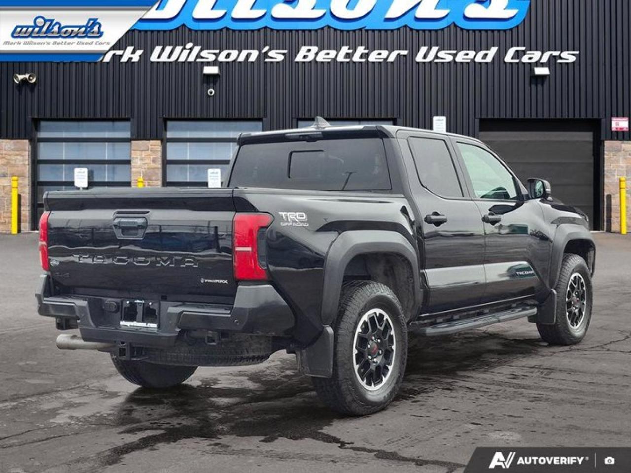 2024 Toyota Tacoma Hybrid TRD Off-Road Premium | Leather | Sunroof | JBL | Heated Wheel | Cooled + Heated Seats & More! Photo4