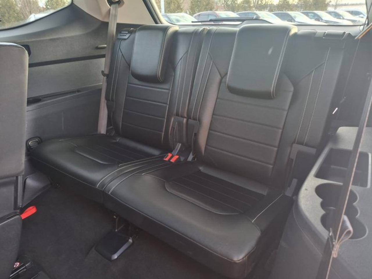 2023 Volkswagen Atlas Highline R-Line AWD | V6 | Leather | Nav | Pano Roof | Cooled + Heated Seats | and More ! Photo