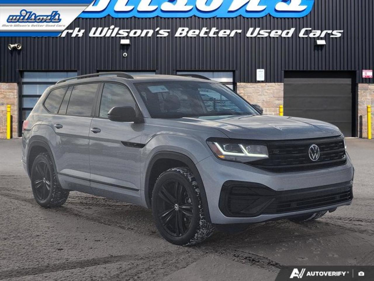 2023 Volkswagen Atlas Highline R-Line AWD | V6 | Leather | Nav | Pano Roof | Cooled + Heated Seats | and More ! Photo