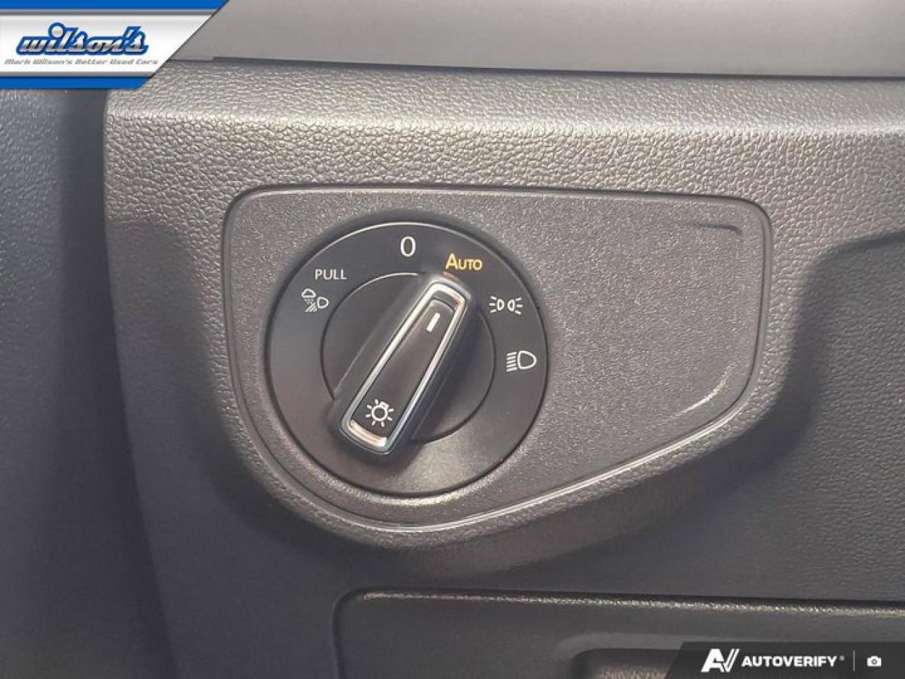 2023 Volkswagen Atlas Highline R-Line AWD | V6 | Leather | Nav | Pano Roof | Cooled + Heated Seats | and More ! Photo