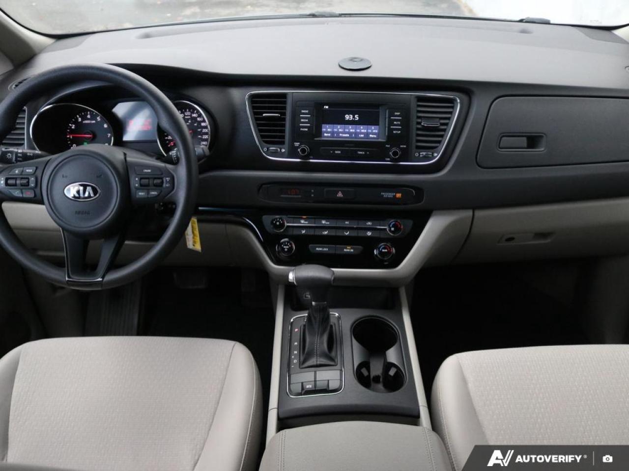 2018 Kia Sedona L Photo