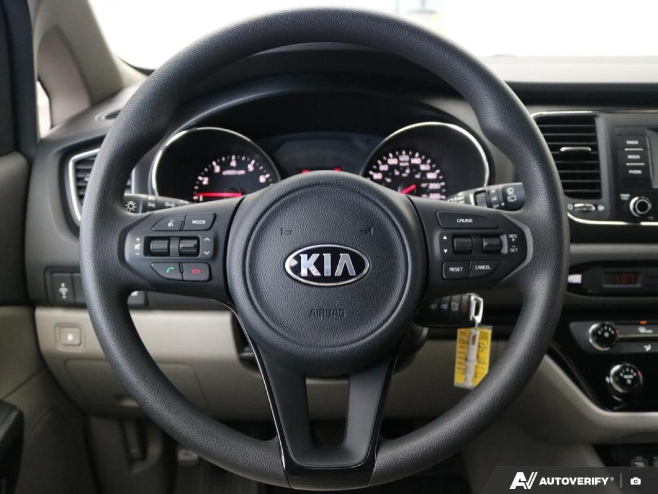 2018 Kia Sedona L Photo
