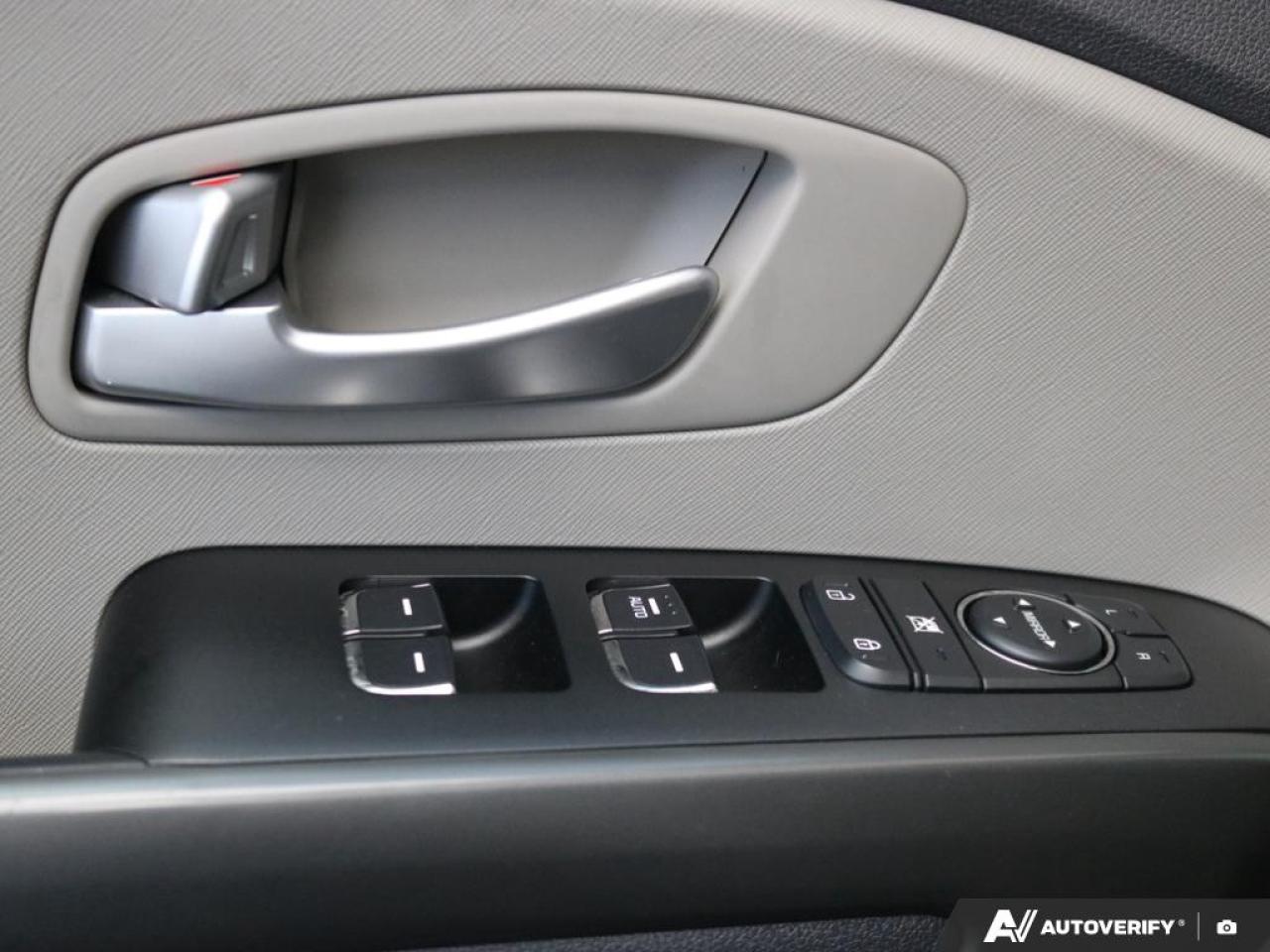 2018 Kia Sedona L Photo