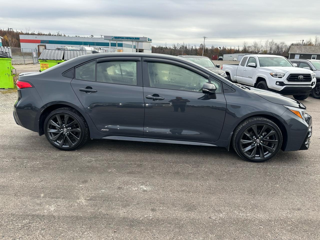 2024 Toyota Corolla SE COROLLA HYBRID Photo