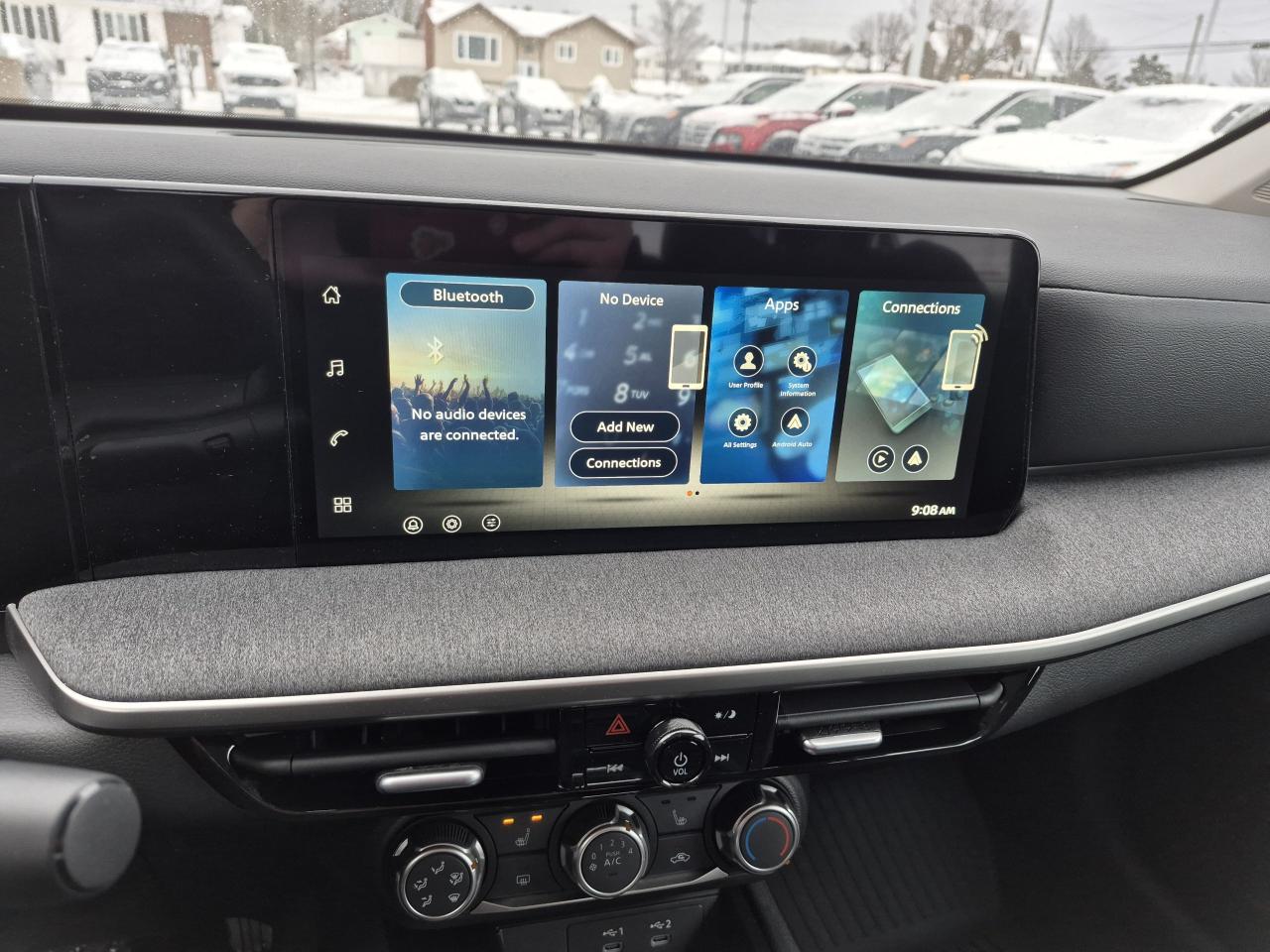 2026 Nissan Kicks S Photo9