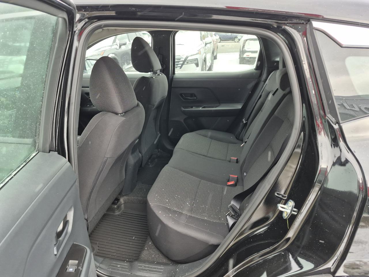 2026 Nissan Kicks S Photo11