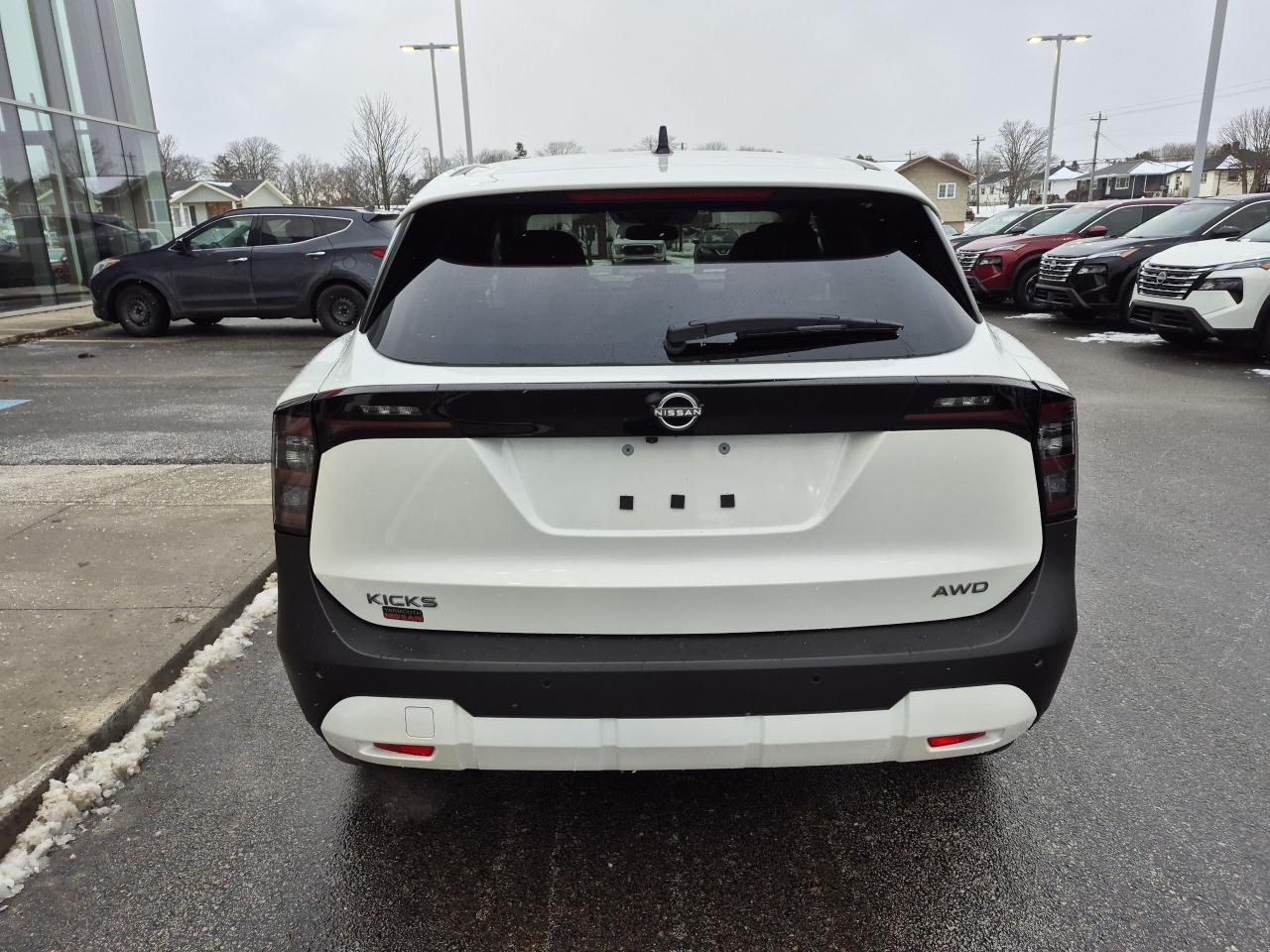 2026 Nissan Kicks SV Photo4