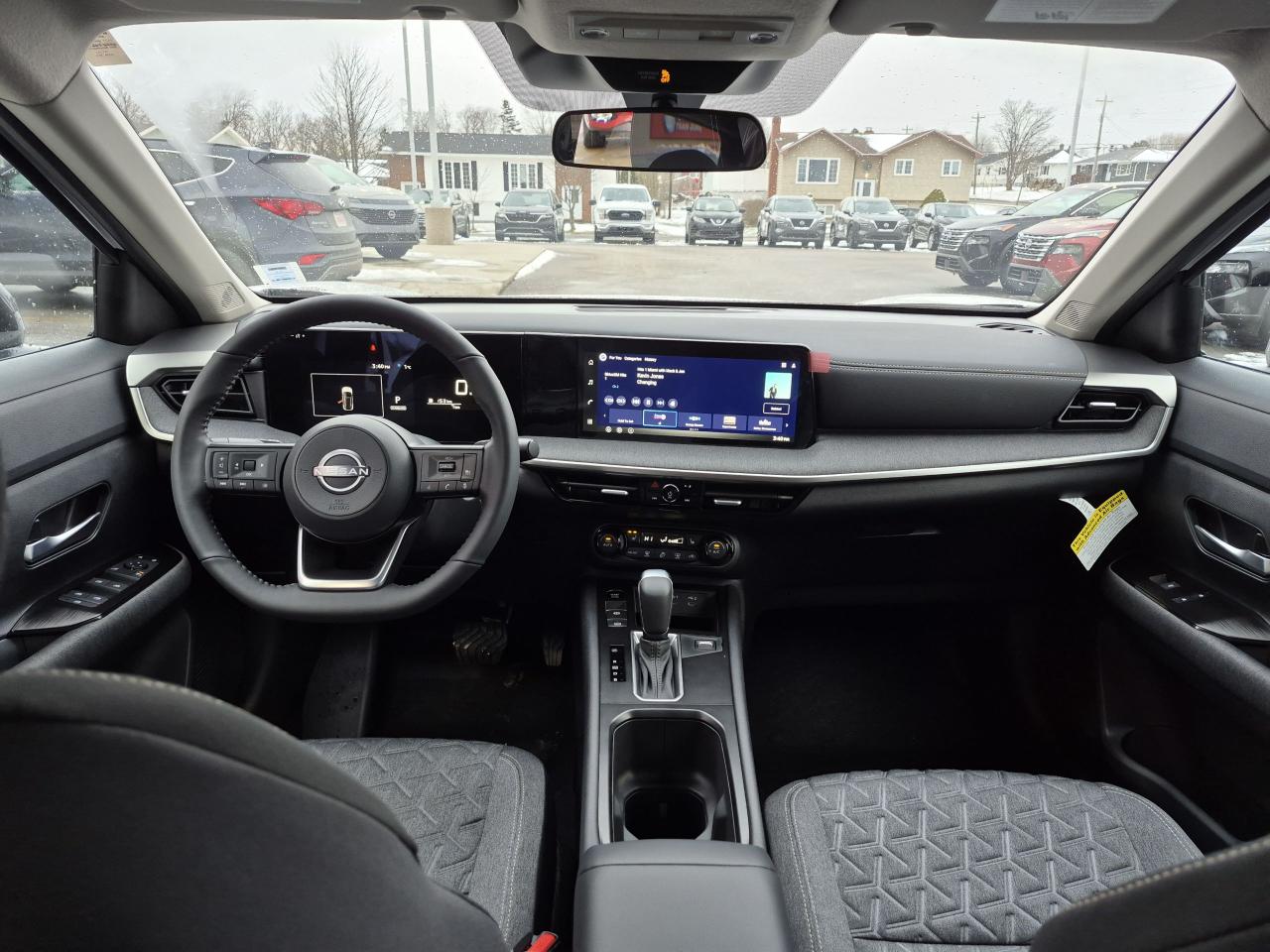 2026 Nissan Kicks SV Photo12