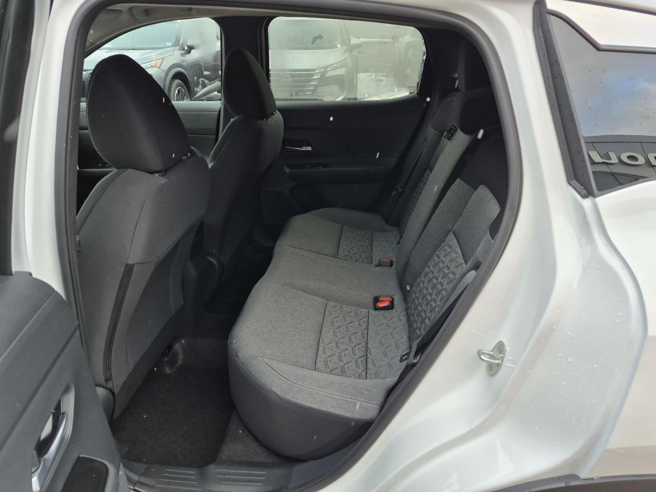 2026 Nissan Kicks SV Photo11