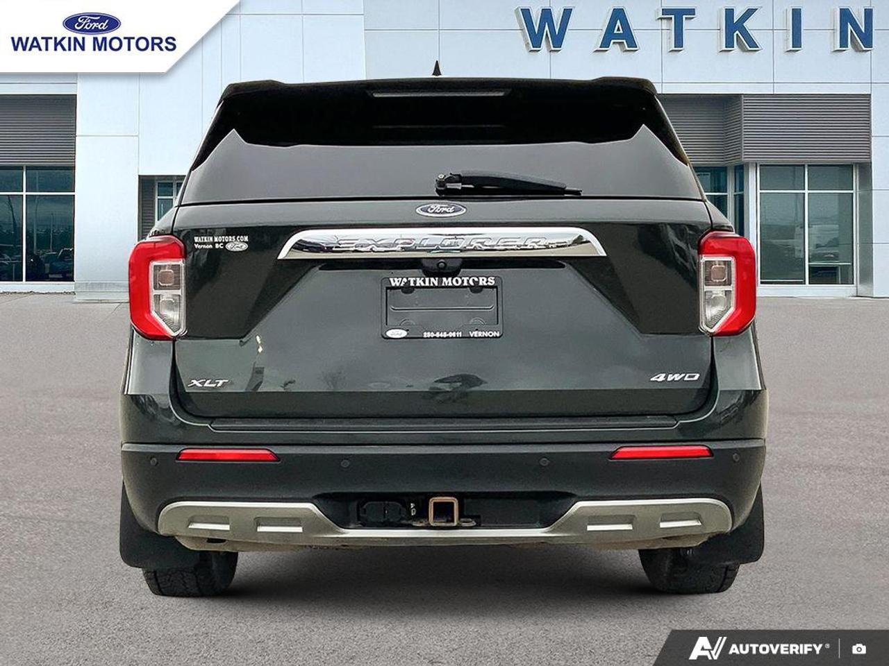 2022 Ford Explorer XLT Photo3