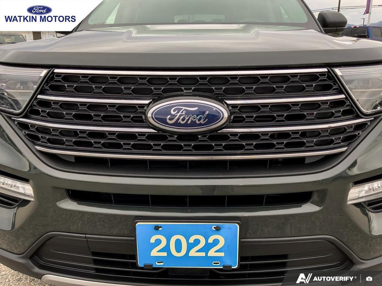 2022 Ford Explorer XLT Photo11