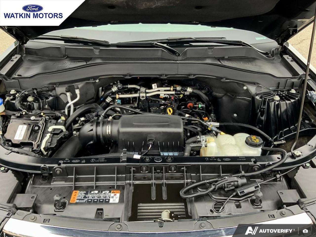 2022 Ford Explorer XLT Photo12