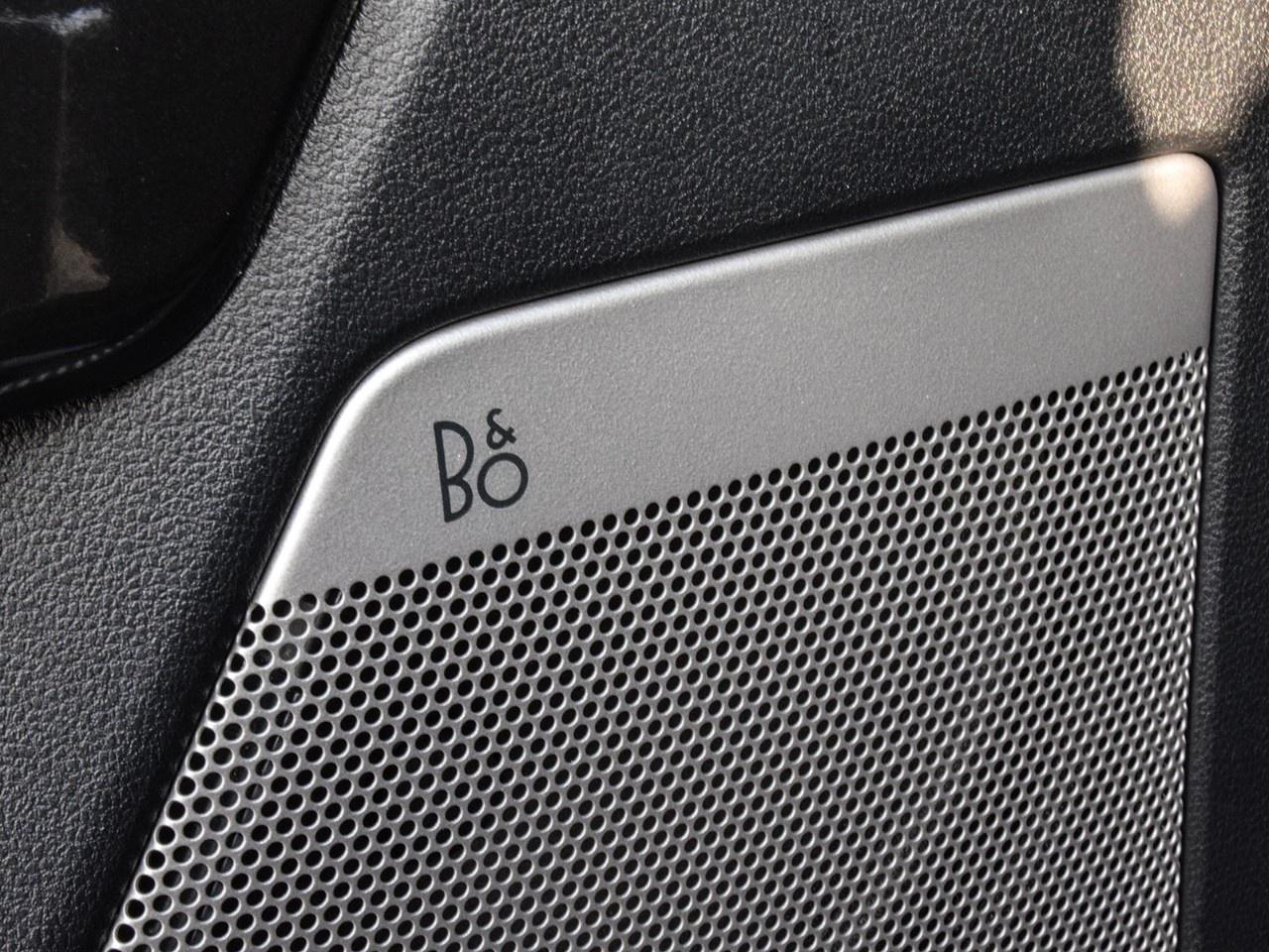 2023 Ford F-150 Lariat 4WD SuperCrew 5.5' Box Photo