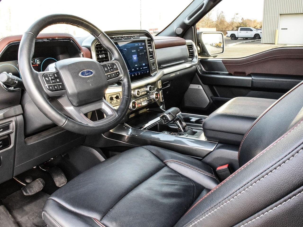 2023 Ford F-150 Lariat 4WD SuperCrew 5.5' Box Photo