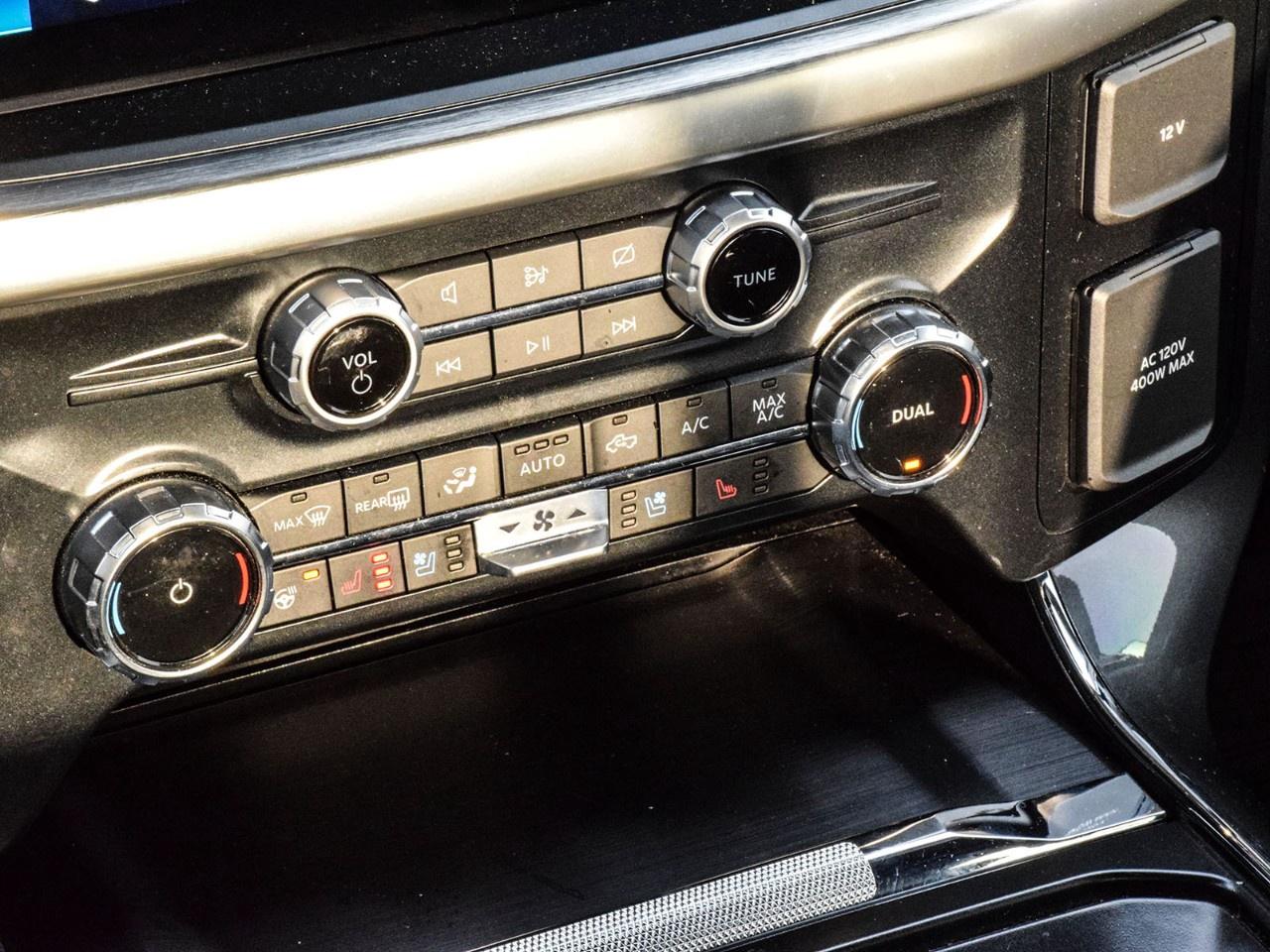 2023 Ford F-150 Lariat 4WD SuperCrew 5.5' Box Photo